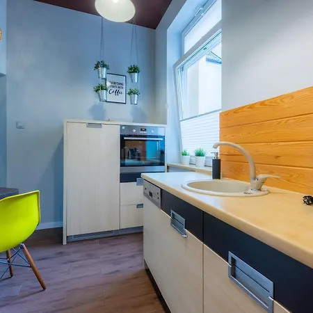 Przestrzenny Z 2 Sypialniami Victus By Renters شقة *
