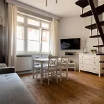 Przestrzenny Z 2 Sypialniami Victus By Renters