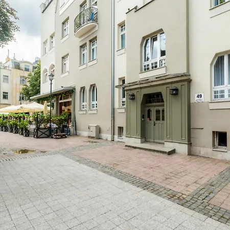 Przestrzenny Z 2 Sypialniami Victus By Renters